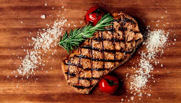 Как приготовить идеальный стейк: секреты шеф-повара