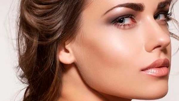 Цветовой круг в макияже: как сочетать тени и помаду